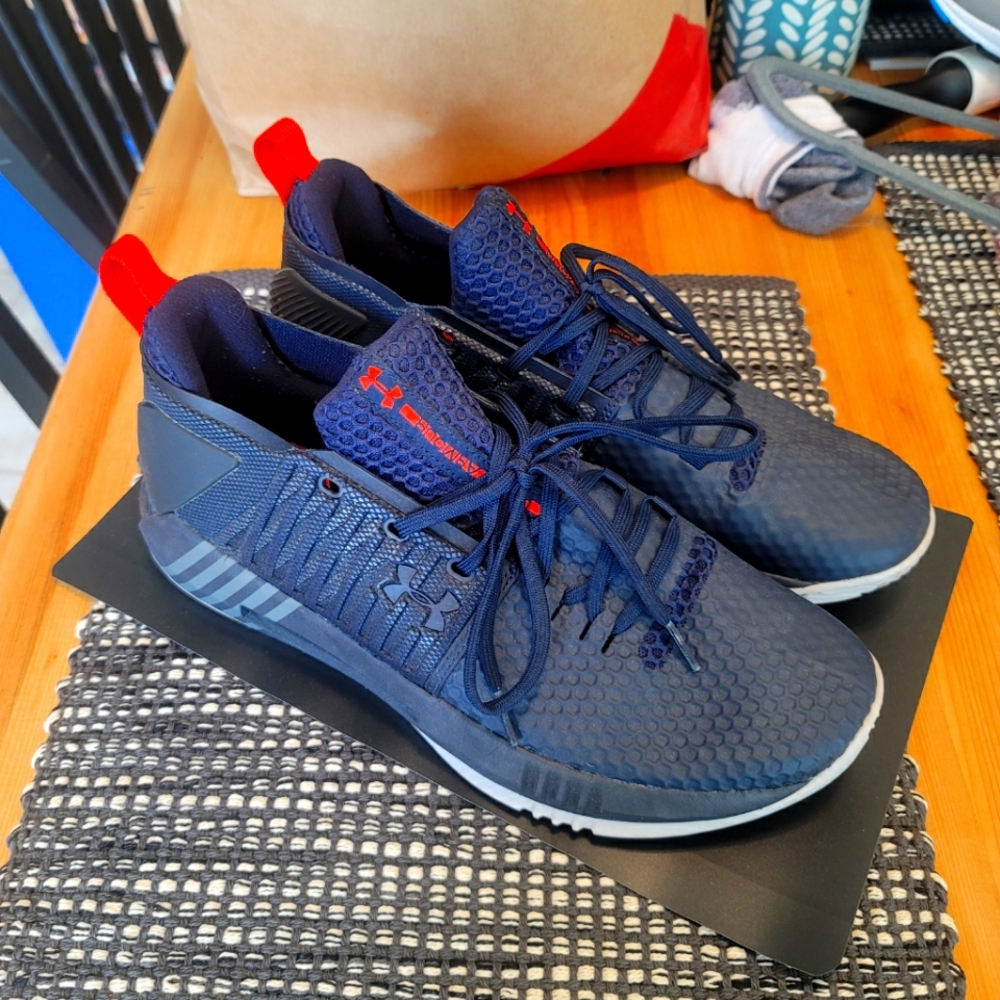 Under armour size 12 shoes